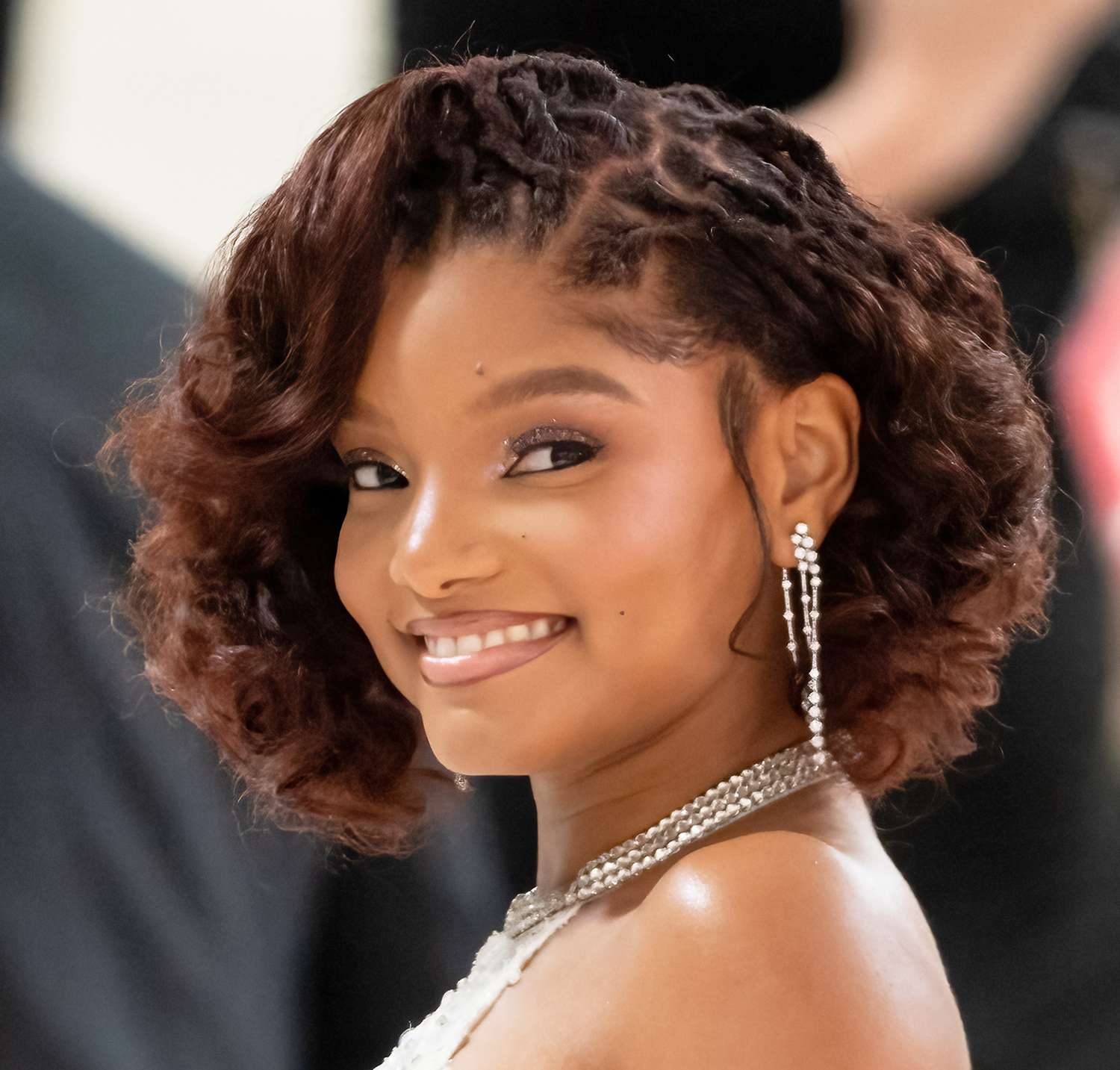 Halle Bailey wears twisted roots in a bobbed hairstyle on the Met Gala red carpet