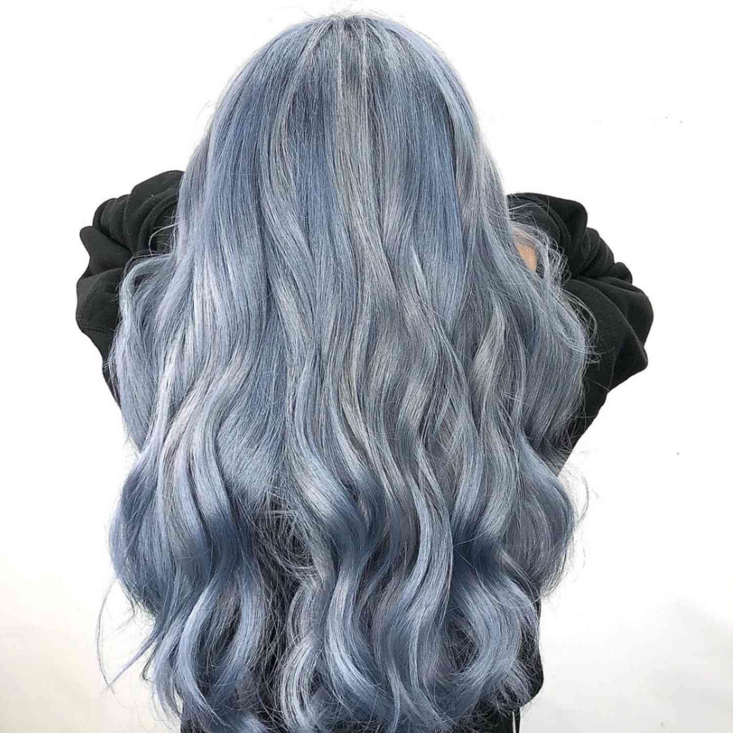 Gray-blue long hair.