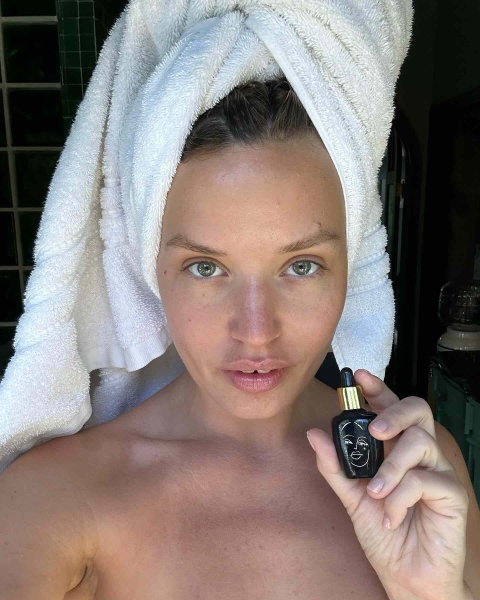 Georgia May Jagger Uses the Same "Super Balm" on Her Face and Her Baby Bump