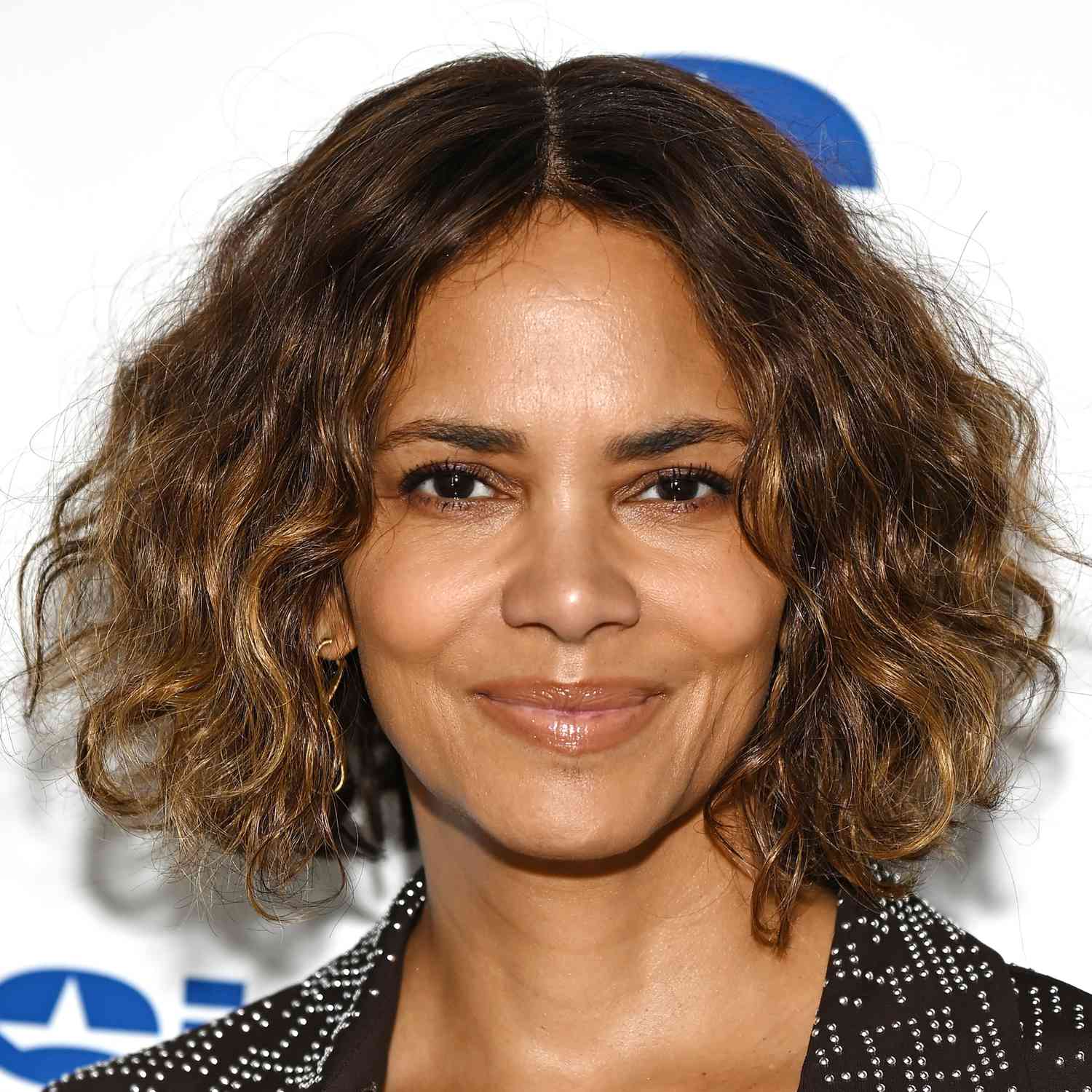 Halle Berry with chocolate caramel hair, wavy bob length