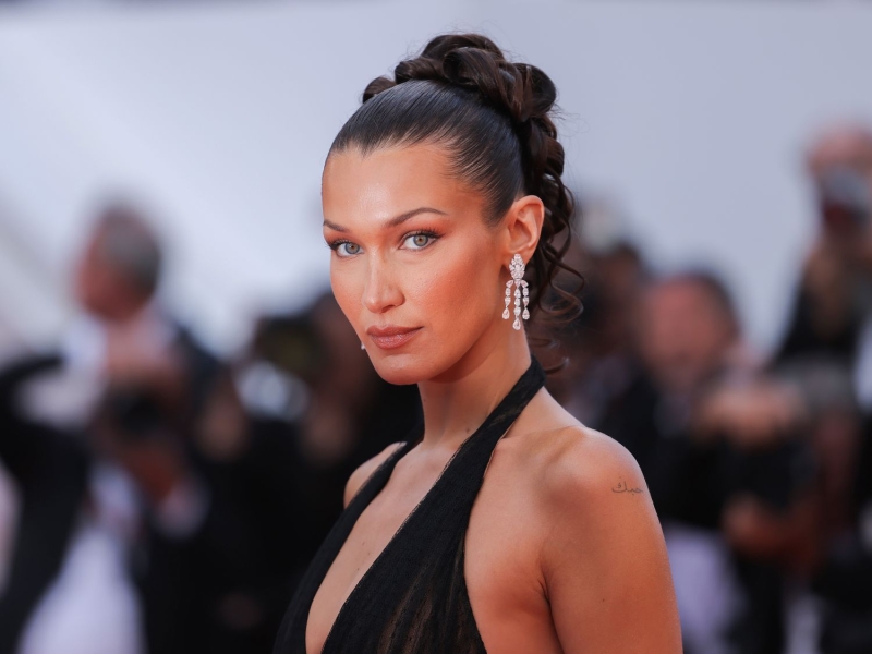 Bella Hadid’s Glowy Skin Hack, Plus More Celeb-Approved Beauty on Sale From $3